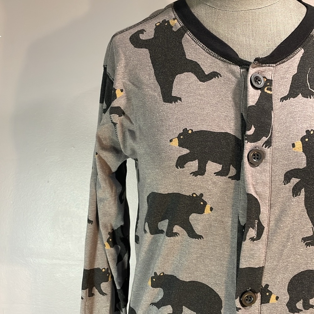 Fantastic bear adult onesie!  Size medium pit to pit 18”
Cotton back flap opens!